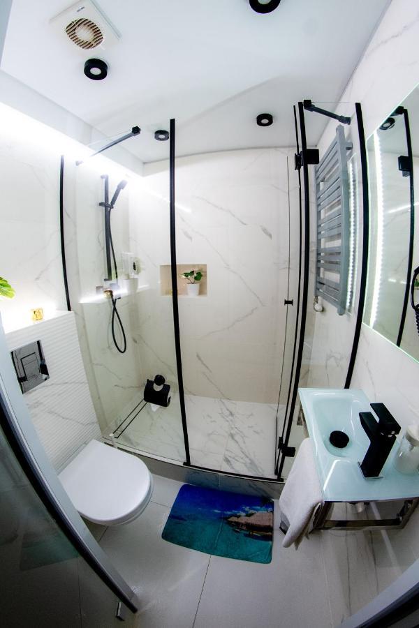 Jacuzzi Apartment Zen Краков Экстерьер фото
