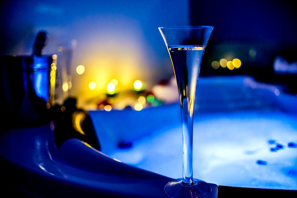 Jacuzzi Apartment Zen Краков Экстерьер фото